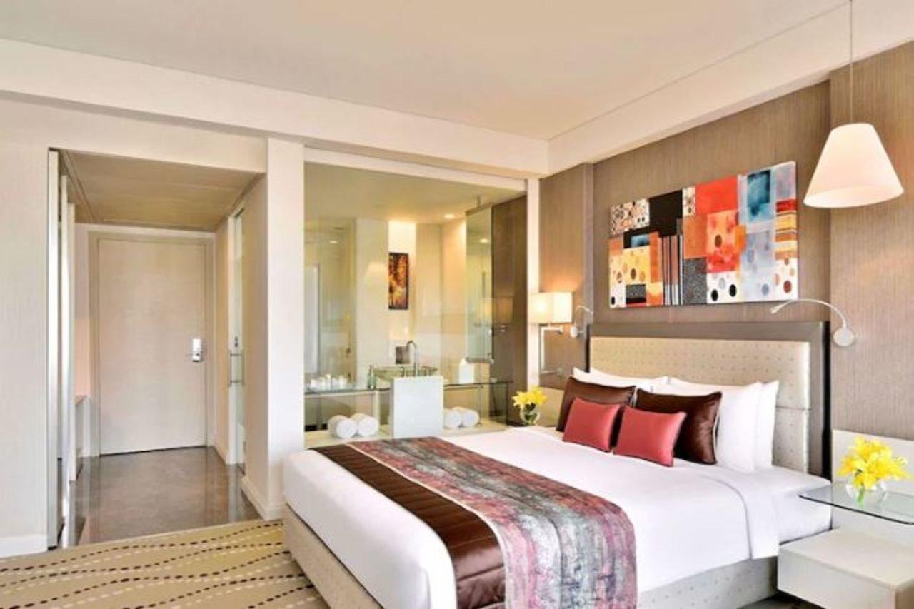 Radisson Blu Bengaluru Outer Ring Road Hotel Eksteriør billede