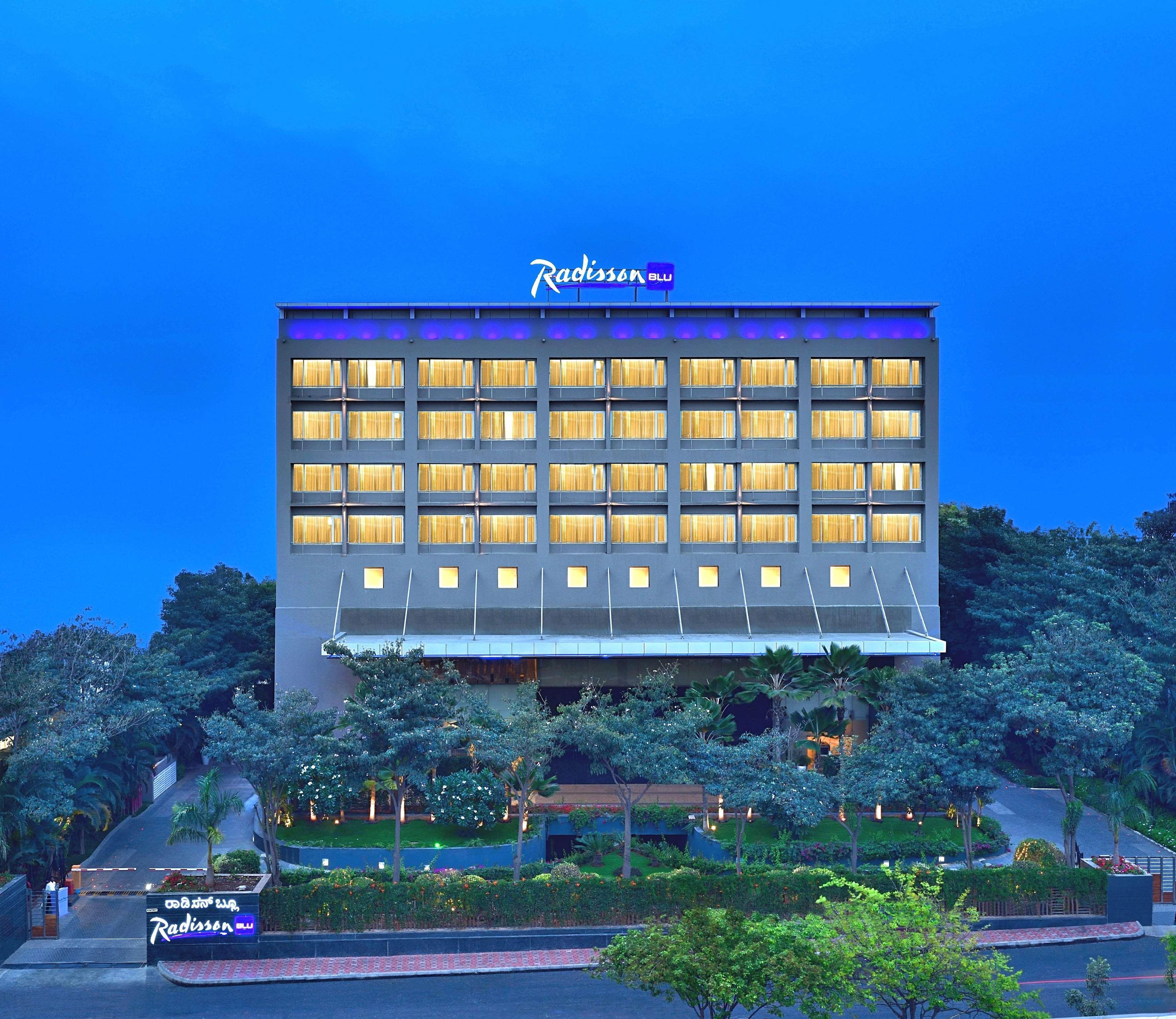 Radisson Blu Bengaluru Outer Ring Road Hotel Eksteriør billede