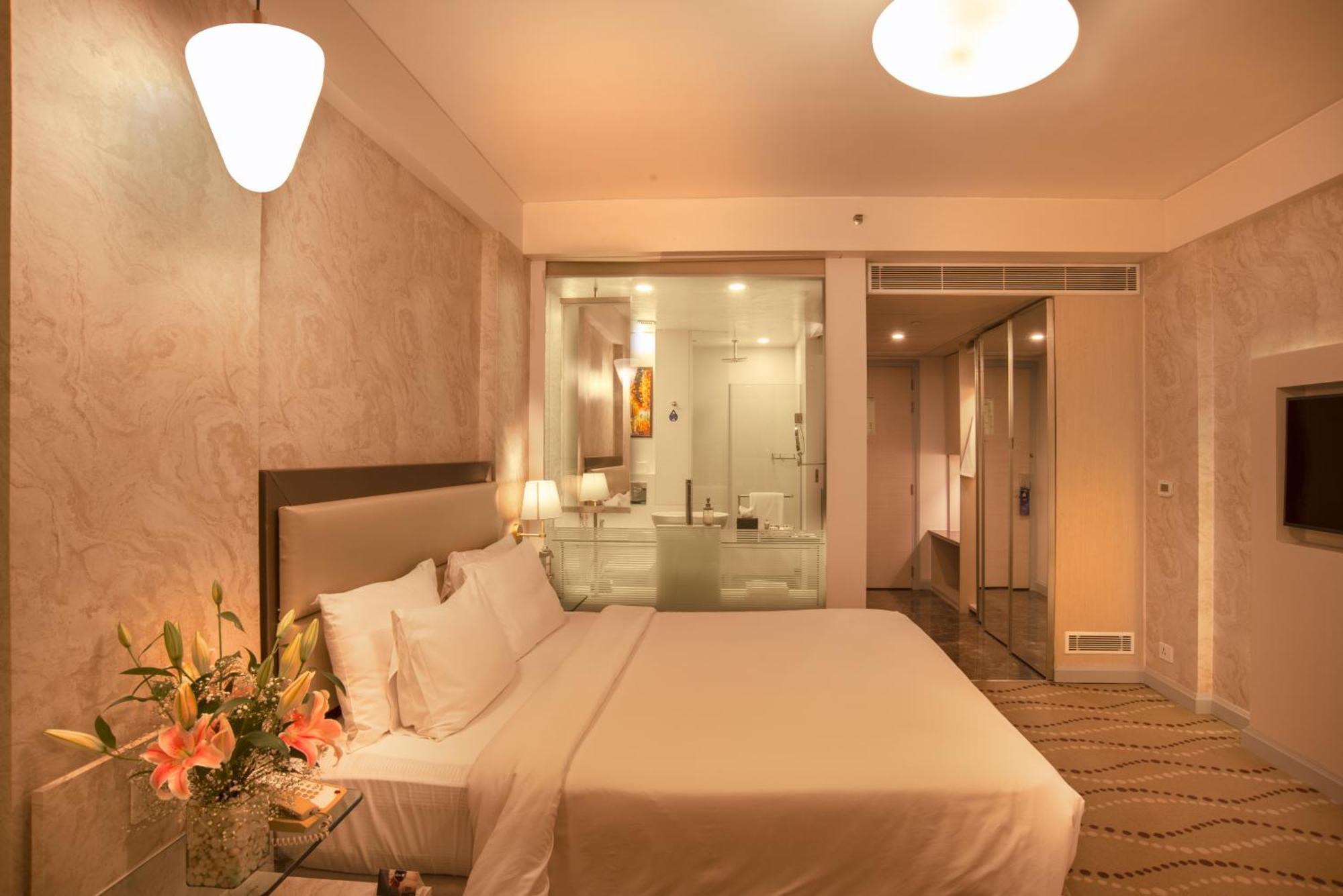 Radisson Blu Bengaluru Outer Ring Road Hotel Eksteriør billede