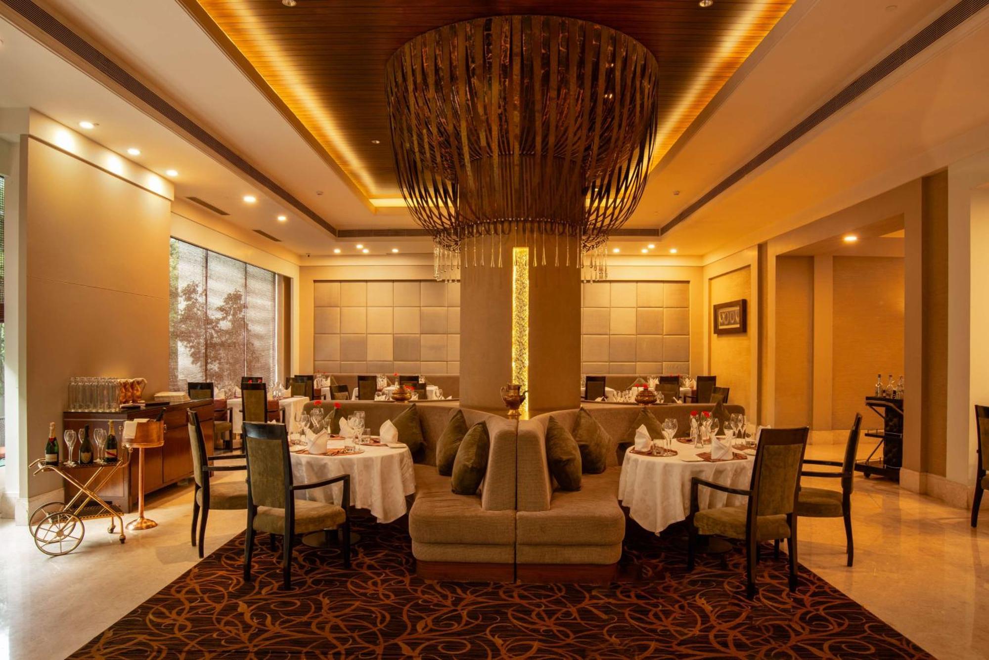 Radisson Blu Bengaluru Outer Ring Road Hotel Eksteriør billede