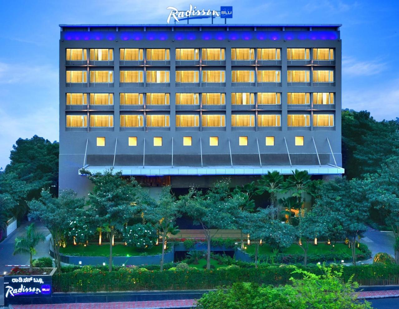 Radisson Blu Bengaluru Outer Ring Road Hotel Eksteriør billede