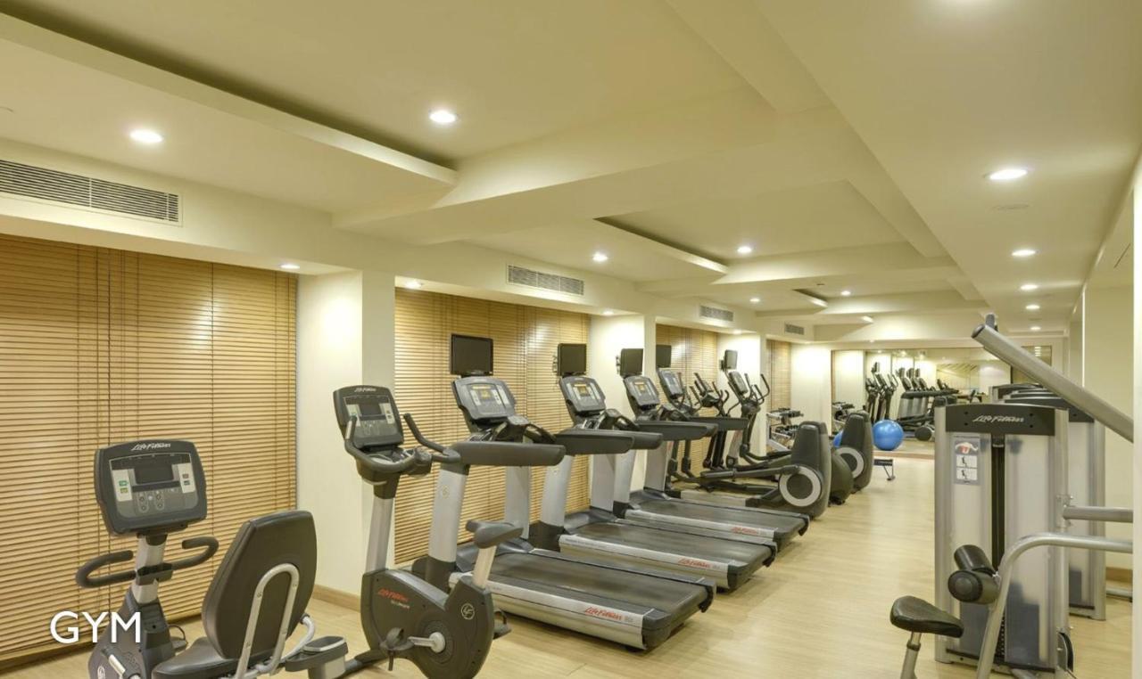 Radisson Blu Bengaluru Outer Ring Road Hotel Eksteriør billede
